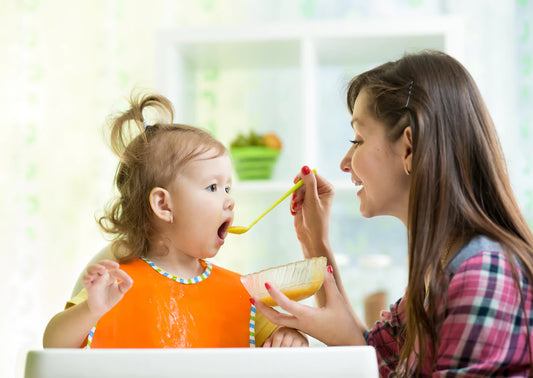 How to introduce solids and avoid infant food allergies