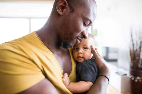 Swaying and swinging to a calmer baby